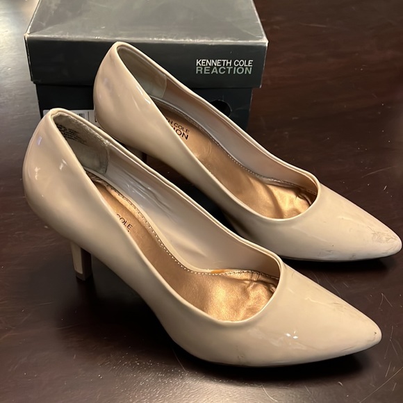 Kenneth Cole Reaction heels - Picture 2 of 6